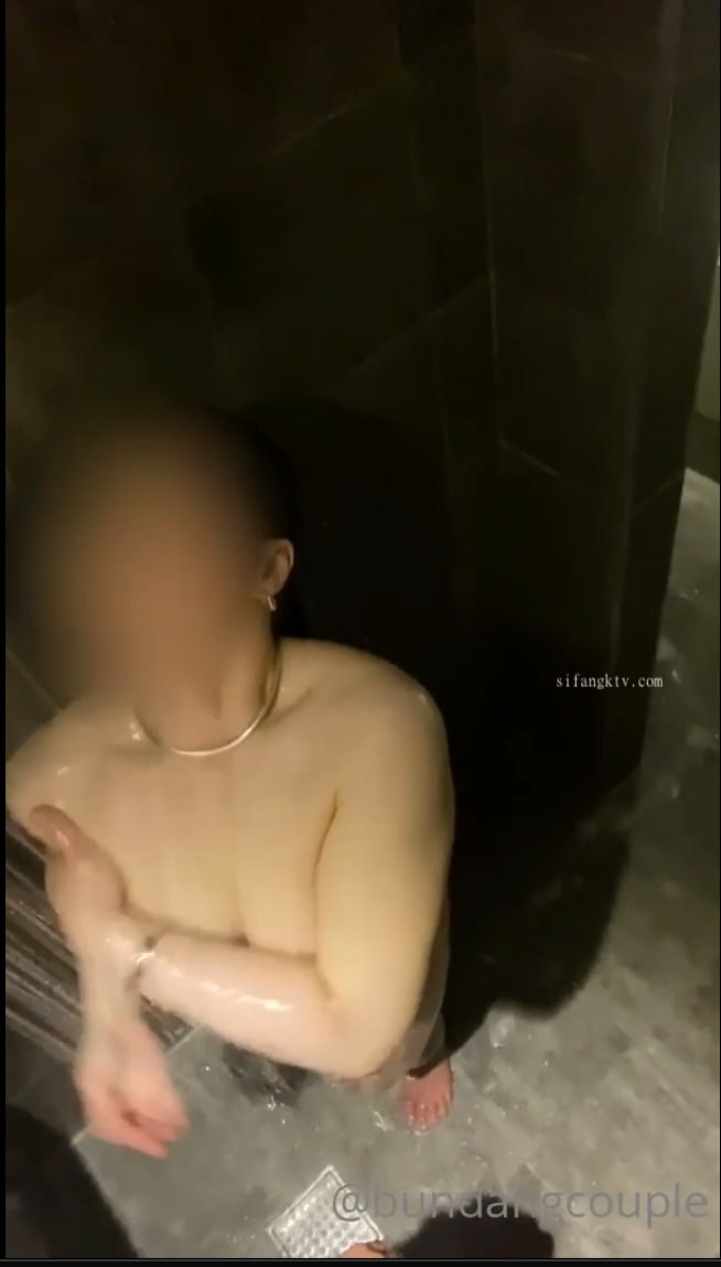 极品爆乳女神『隔壁小姐姐』新版订制-仙女棒速插浪穴 高潮白浆四溢 双腿颤抖 淫语挑逗